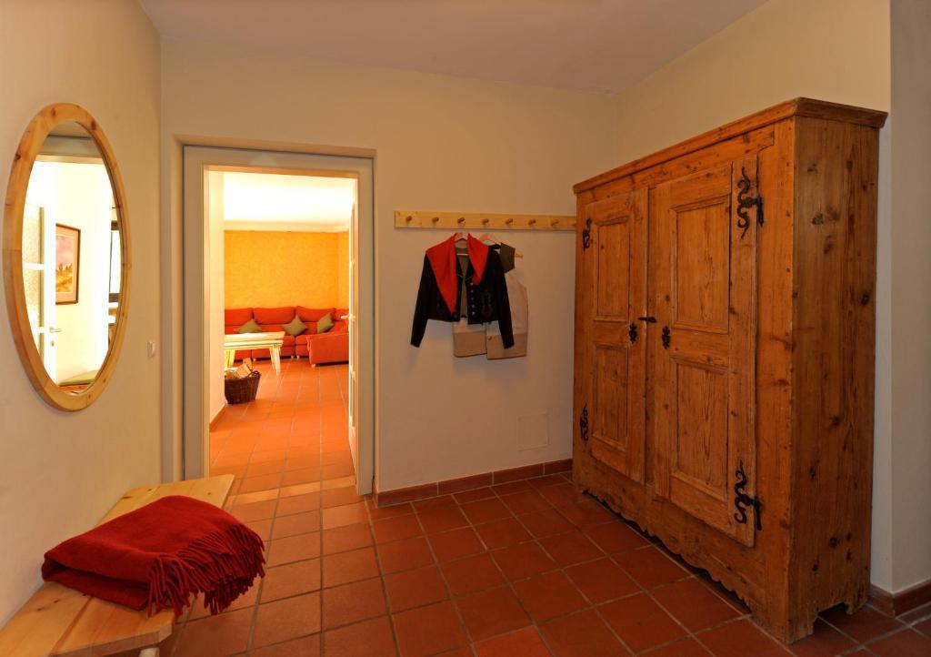 Ortners Mauerwirt - Leistbarer Luxus Apartment Bad Kleinkirchheim Luaran gambar