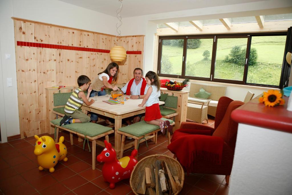 Ortners Mauerwirt - Leistbarer Luxus Apartment Bad Kleinkirchheim Luaran gambar