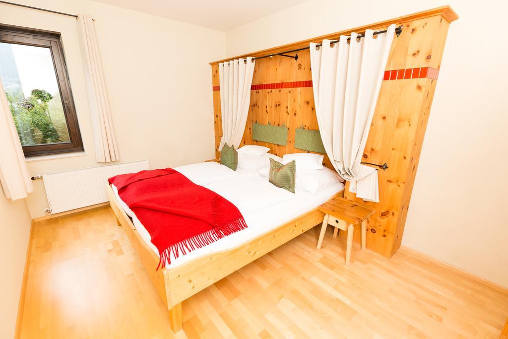 Ortners Mauerwirt - Leistbarer Luxus Apartment Bad Kleinkirchheim Luaran gambar